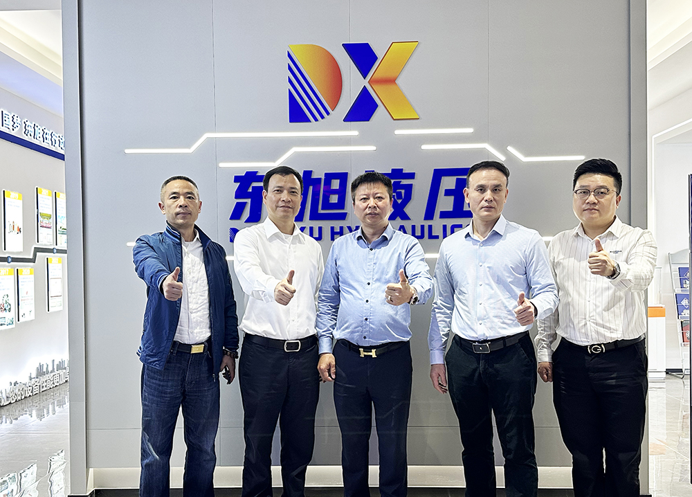 1711413941990051.jpg 7c046e5bb63f729b902d536d39aa772.jpg